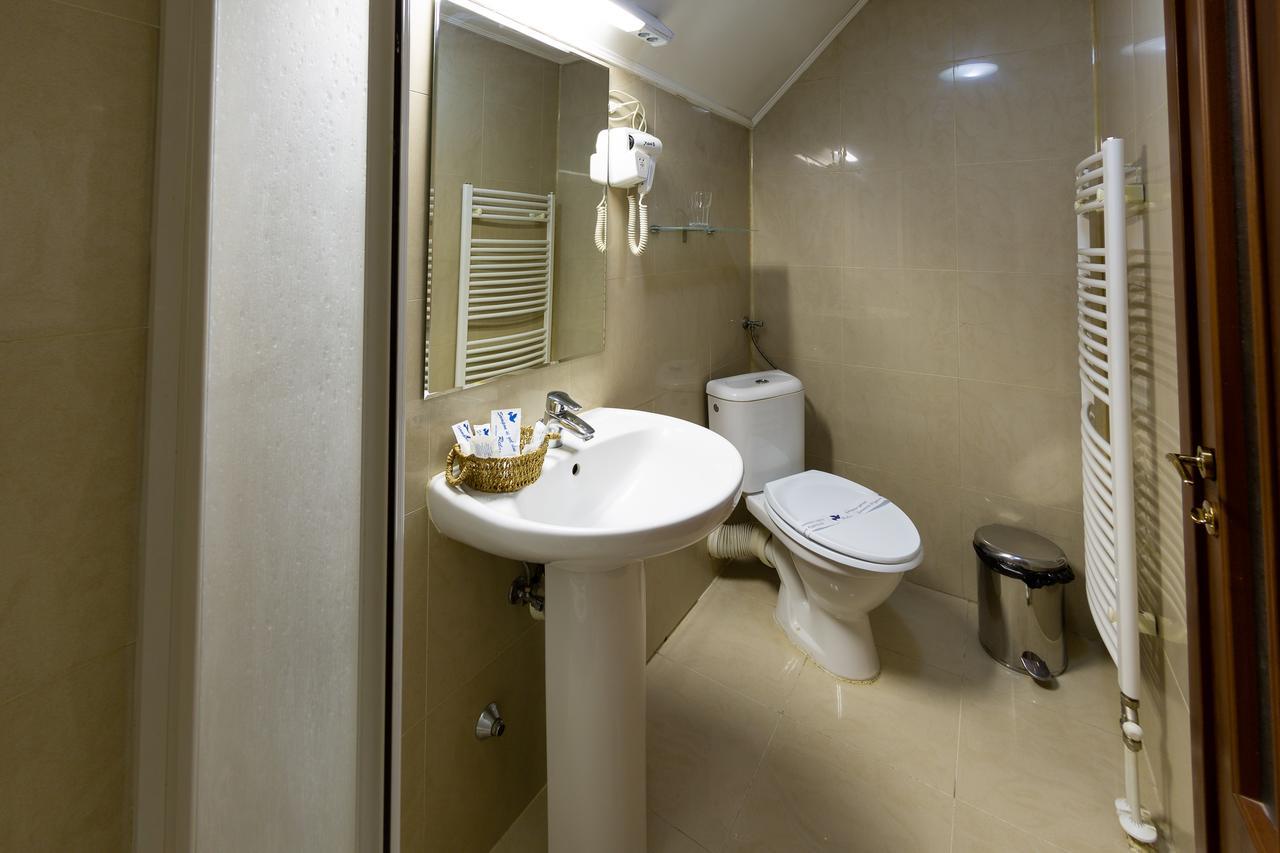 Boutique Hotel Danielescu Târgu Jiu Extérieur photo
