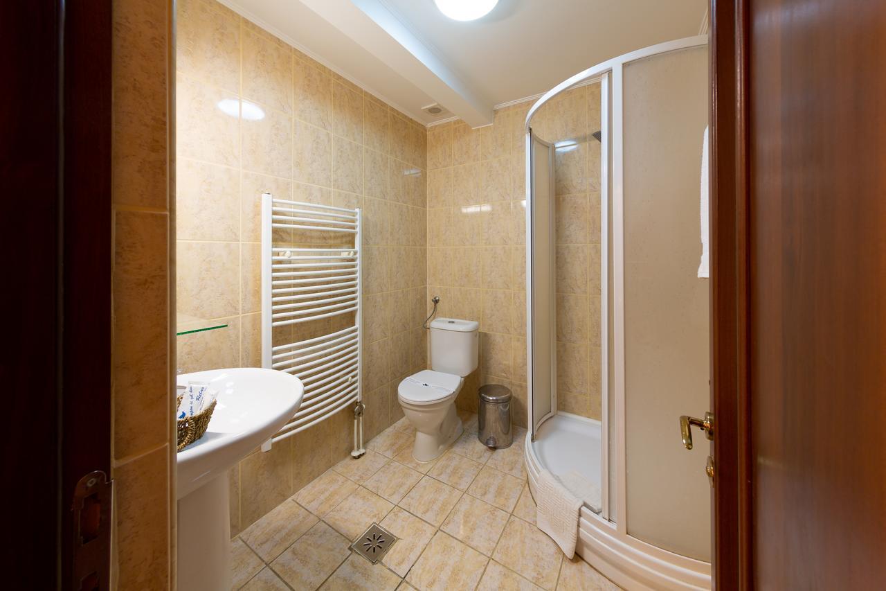 Boutique Hotel Danielescu Târgu Jiu Extérieur photo